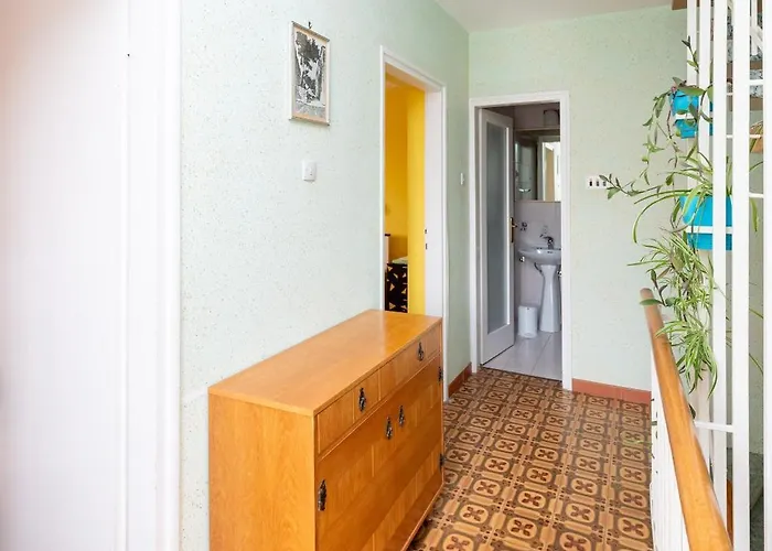 Seaside House Rab - 14697 Semesterbostad